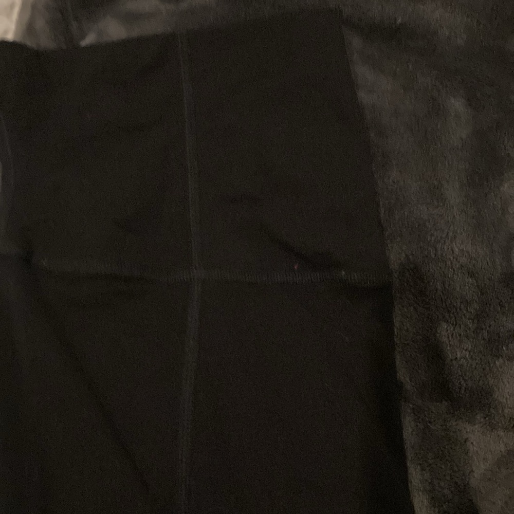 Spanx Black High Waisted Shapewear Leggings w/ Detailed Stitching - Picture 2 of 3
